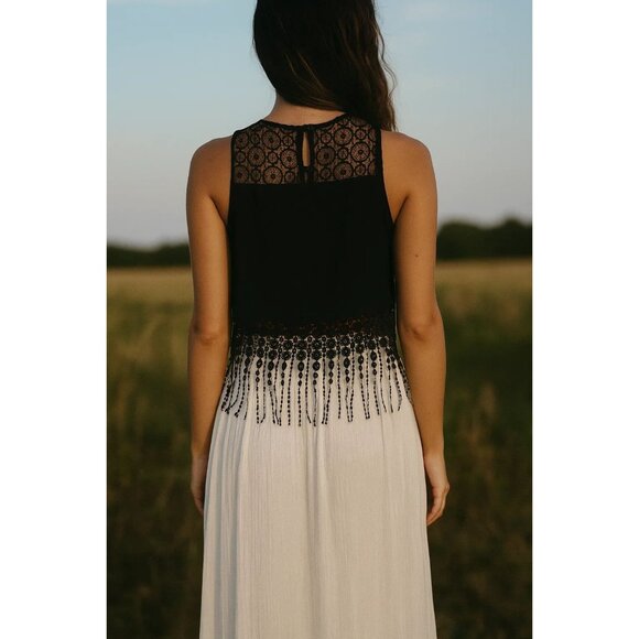 Monteau Black Cropped Tank Top Lace Back Fringe Hem Sleeveless Scoop Neck Size M - Picture 2 of 9